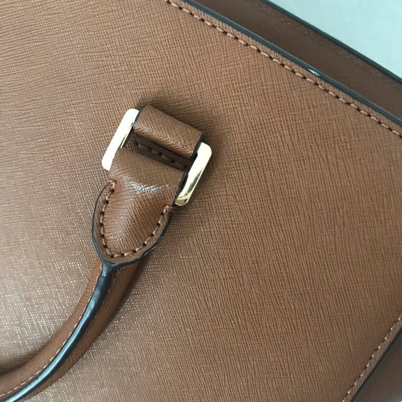 MK Hamilton - Picture 5 of 9